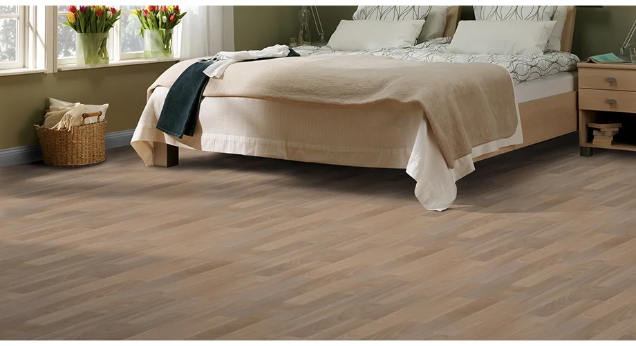 Piso vinilico en rollo marron