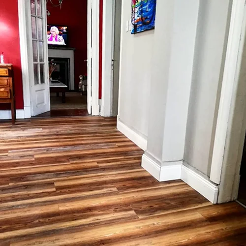 Piso SPC Simil Madera Alto tránsito