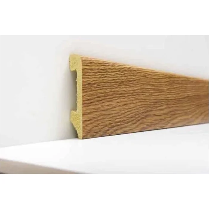 Zócalo de PVC Roble