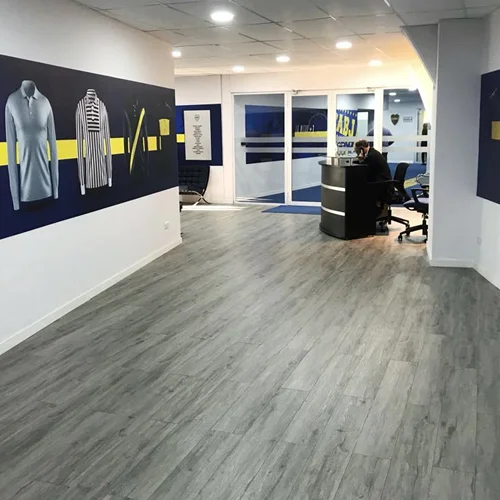 Piso Vinilico a prueba de agua gris