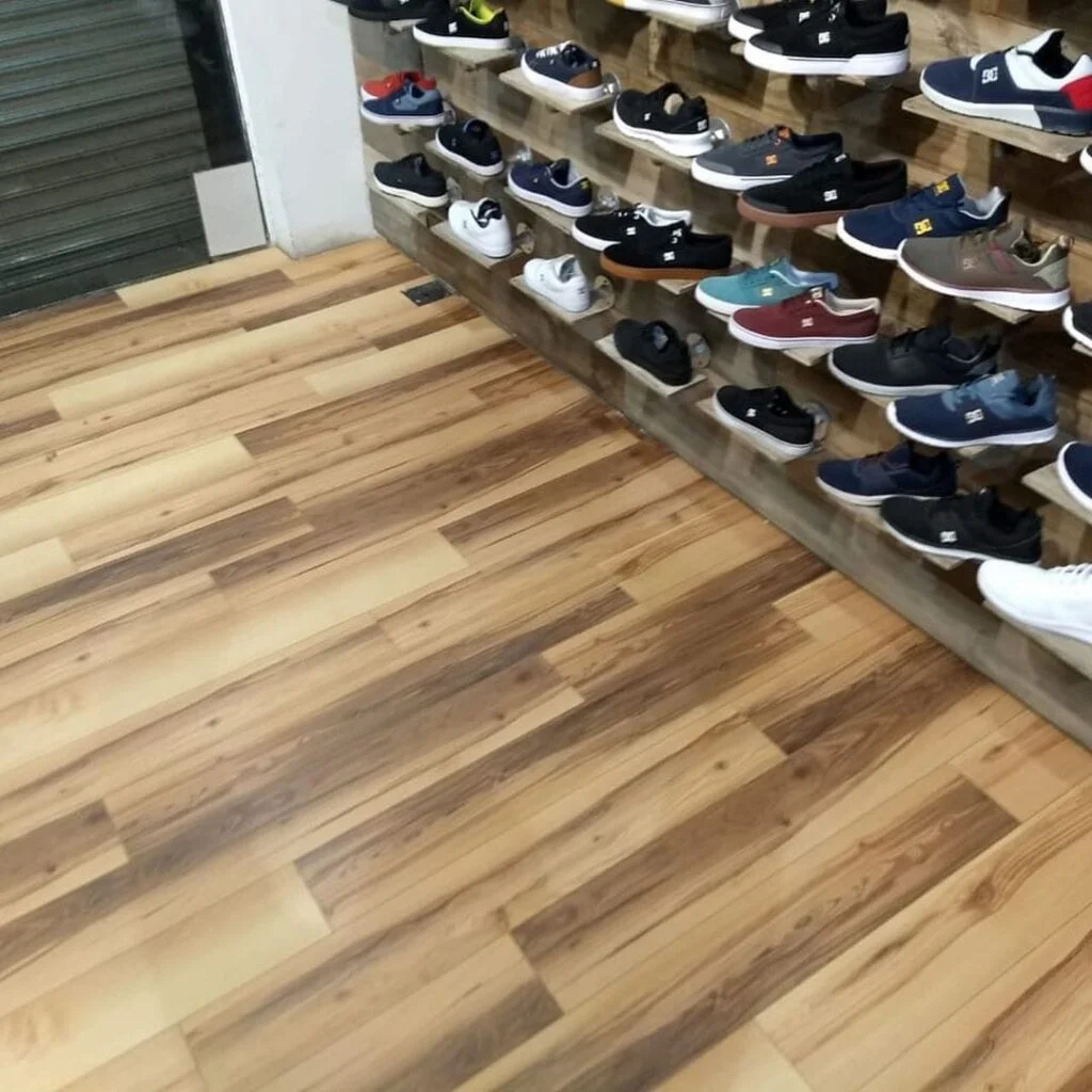 Piso vinilico a prueba de agua alto tránsito